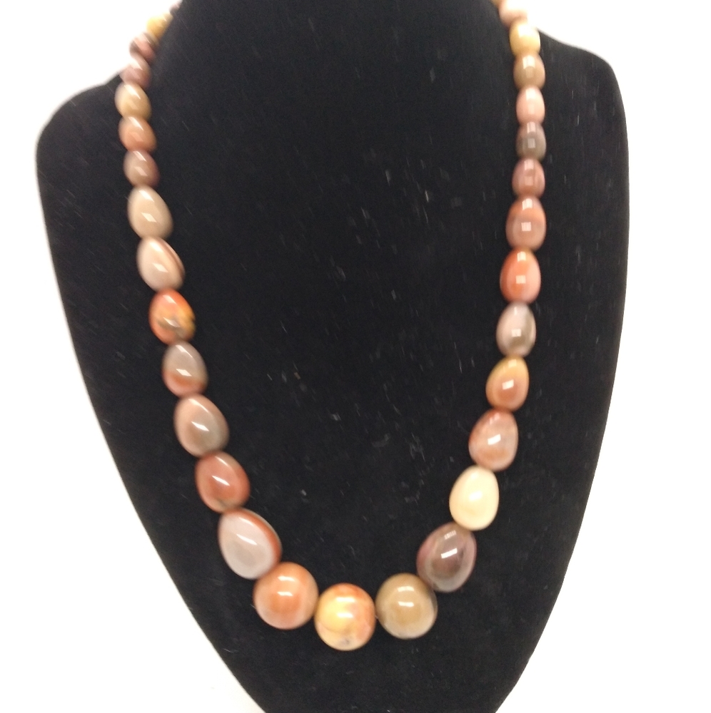 Agate beaded necklace with DK? China 925 Signed